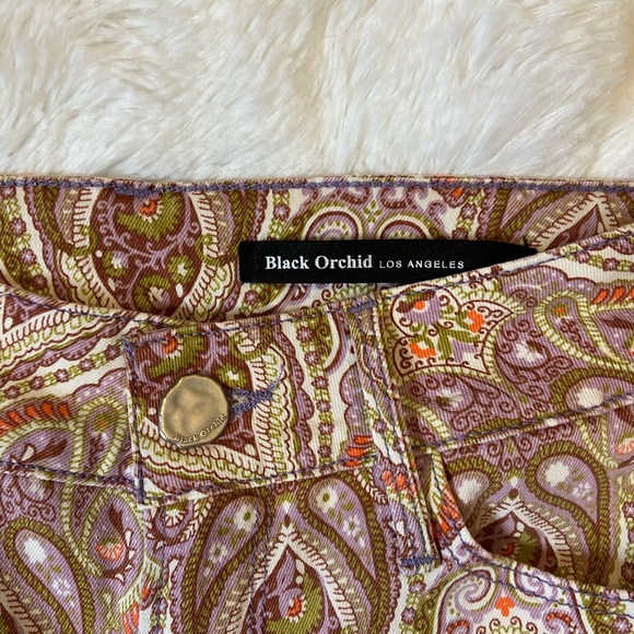 Black Orchid Passion For Paisley Jeans - Picture 4 of 7